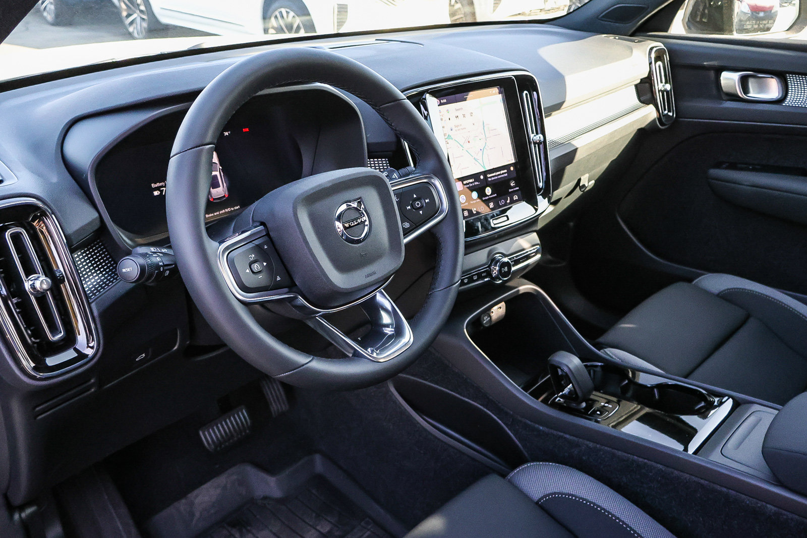 New 2026 Volvo EX40 Plus w/ Climate Package RWD image 17