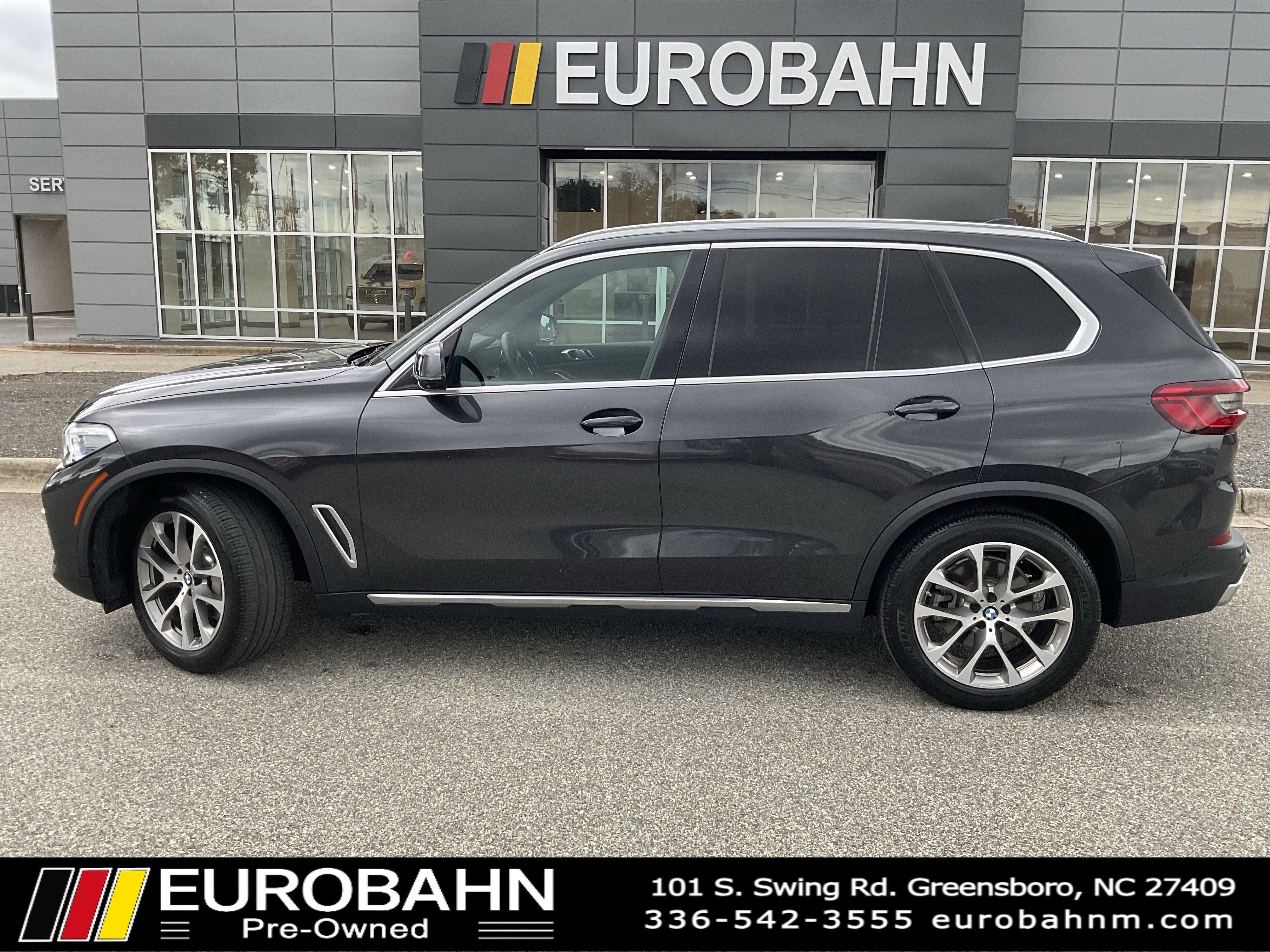 Used 2019 BMW X5 xDrive40i w/ Executive Package image 2
