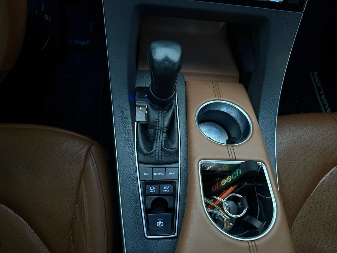 Used 2019 Toyota Avalon Limited w/ Advanced Safety Package image 22