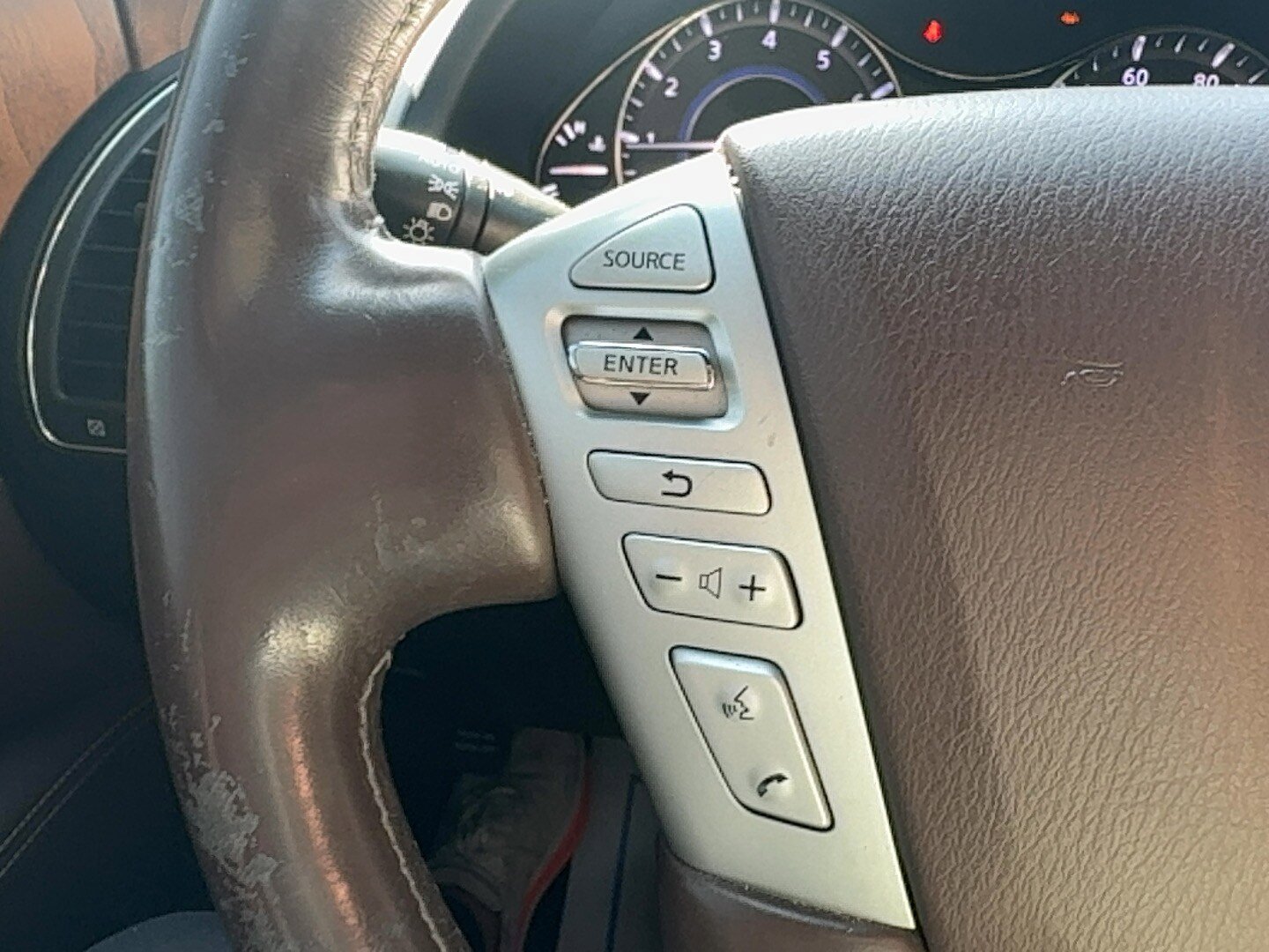 Used 2017 INFINITI QX80 Limited w/ All Season Package image 28