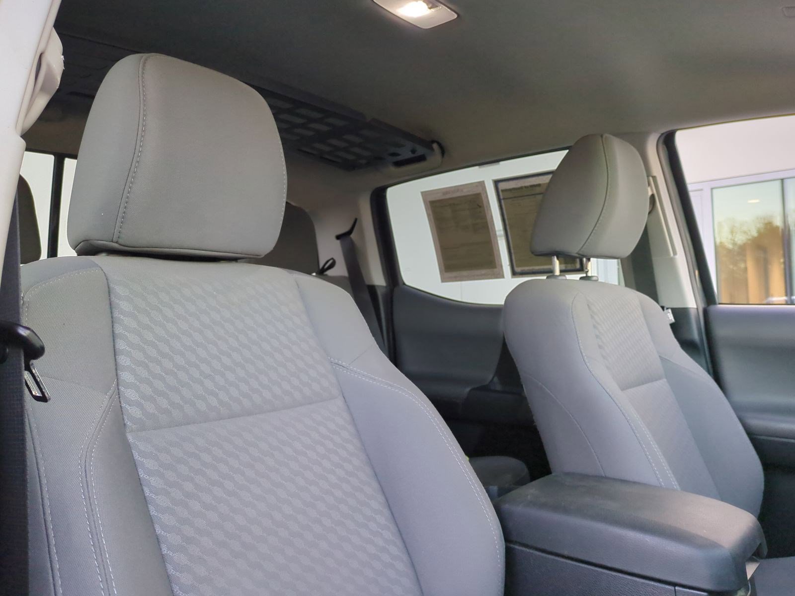 Used 2020 Toyota Tacoma SR5 image 31