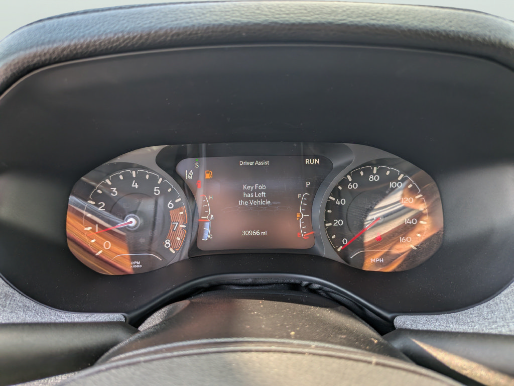 Used 2022 Jeep Compass Latitude FWD image 31
