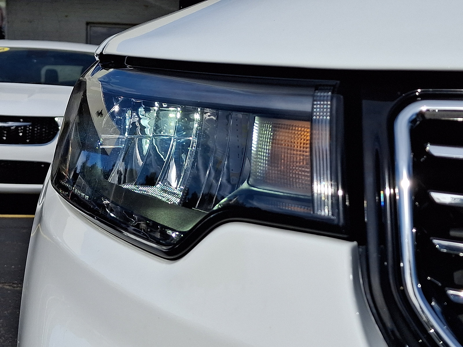 Certified 2025 Jeep Compass Limited AWD/4WD image 9