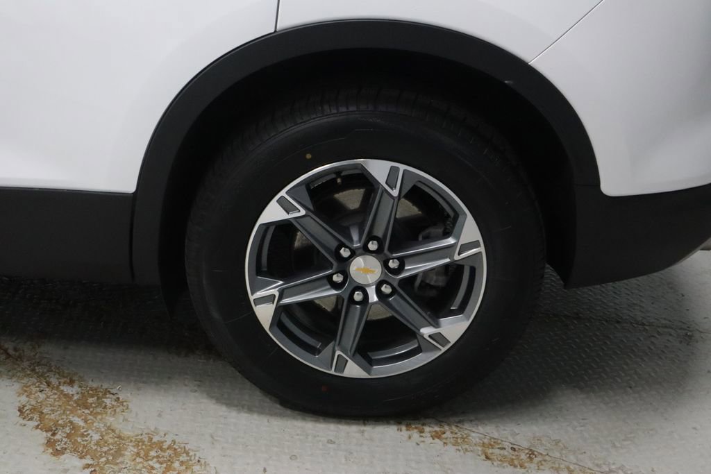Used 2025 Chevrolet Blazer LT FWD image 15