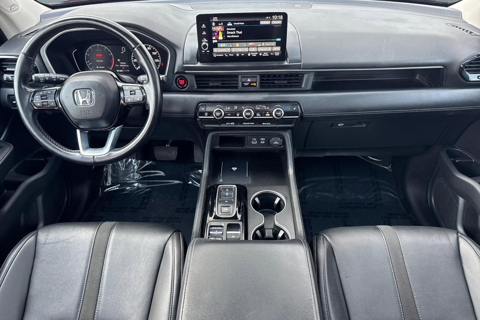 Certified 2023 Honda Pilot Touring image 16