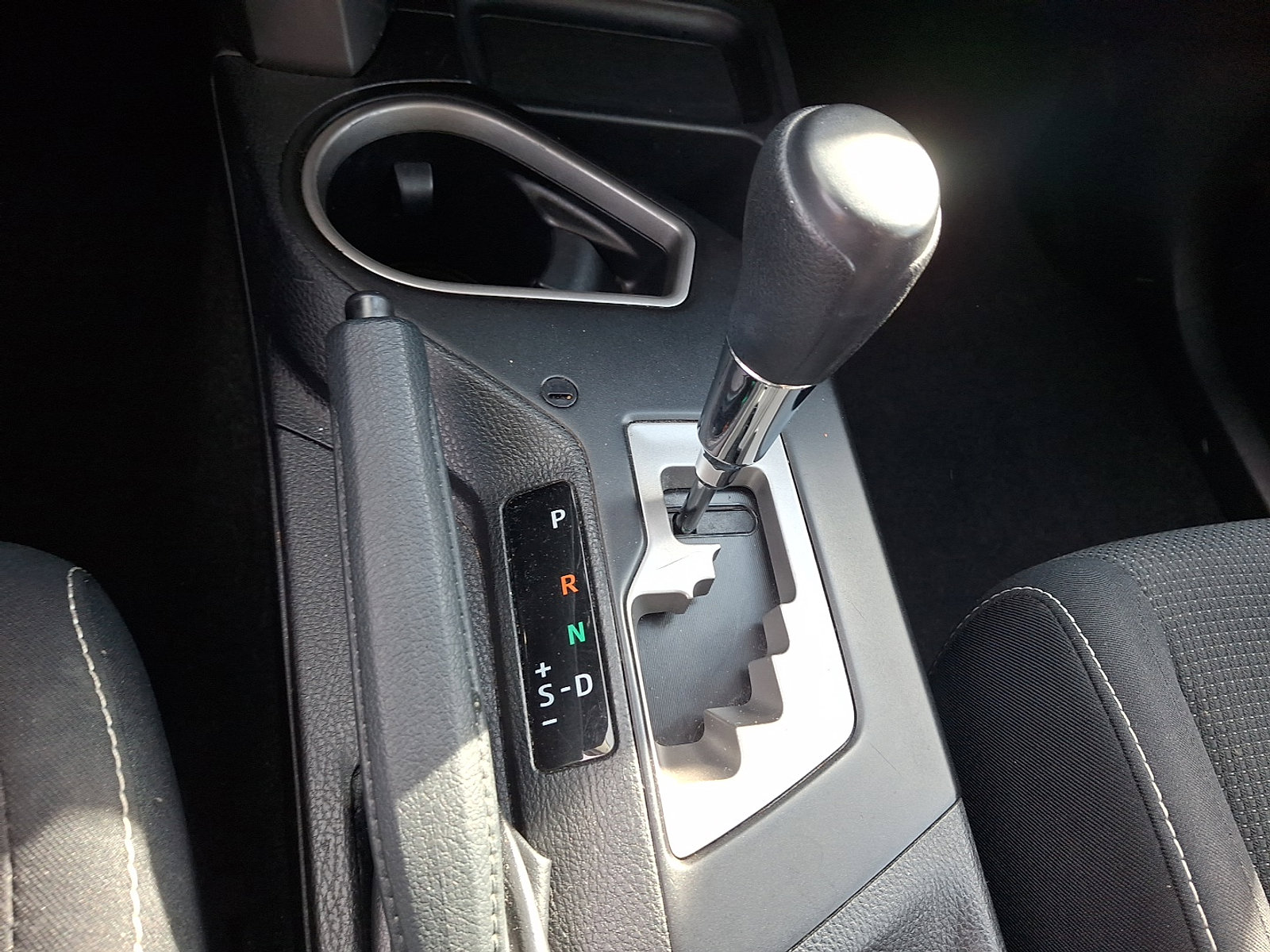 Used 2018 Toyota RAV4 XLE image 16