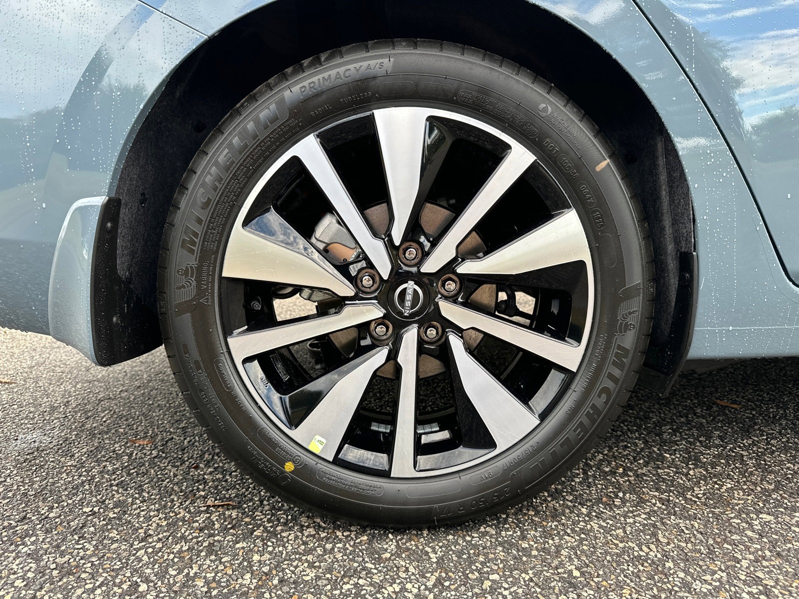 New 2025 Nissan Sentra SV w/ SV Premium Package image 17