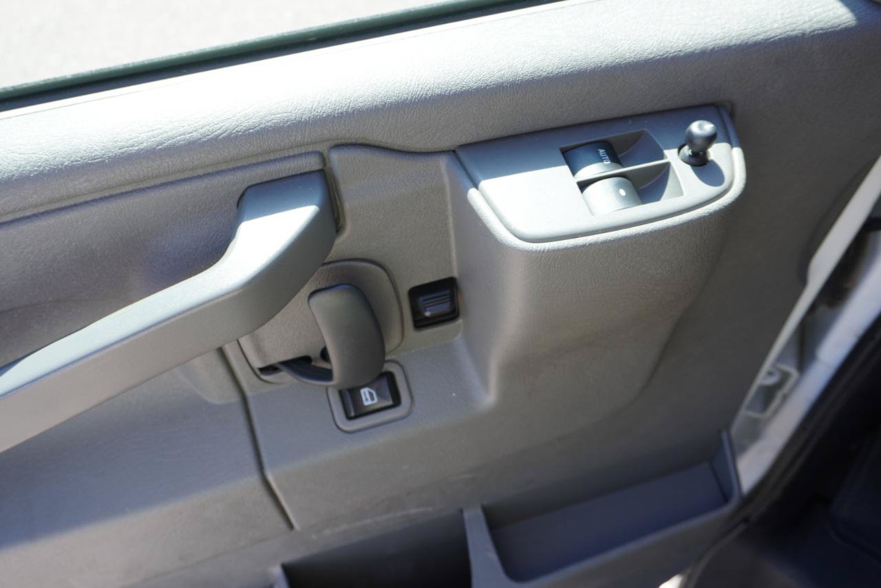 Used 2019 Chevrolet Express 3500 LT w/ LT Preferred Equipment Group RWD image 9