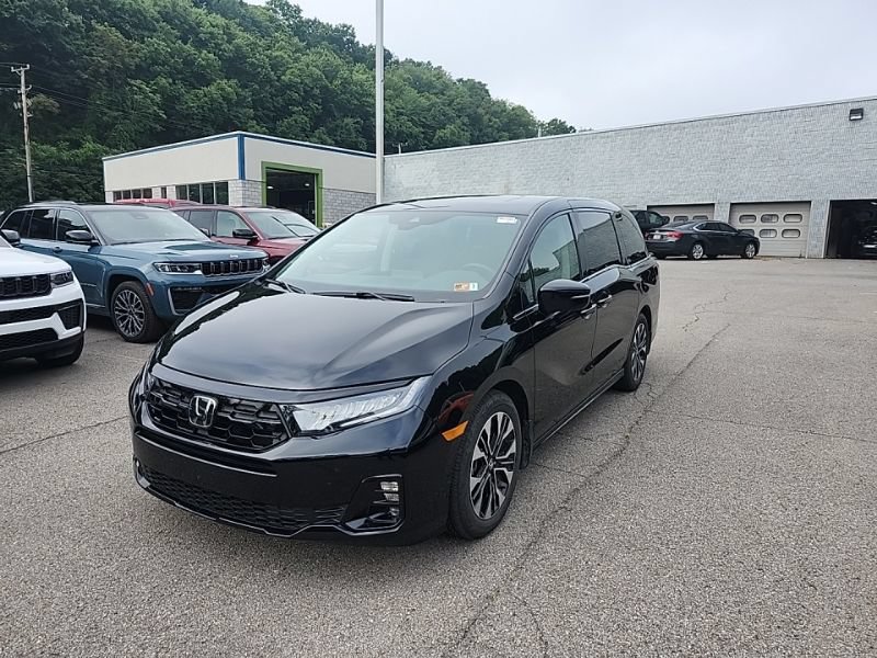 Used 2025 Honda Odyssey Elite image 3