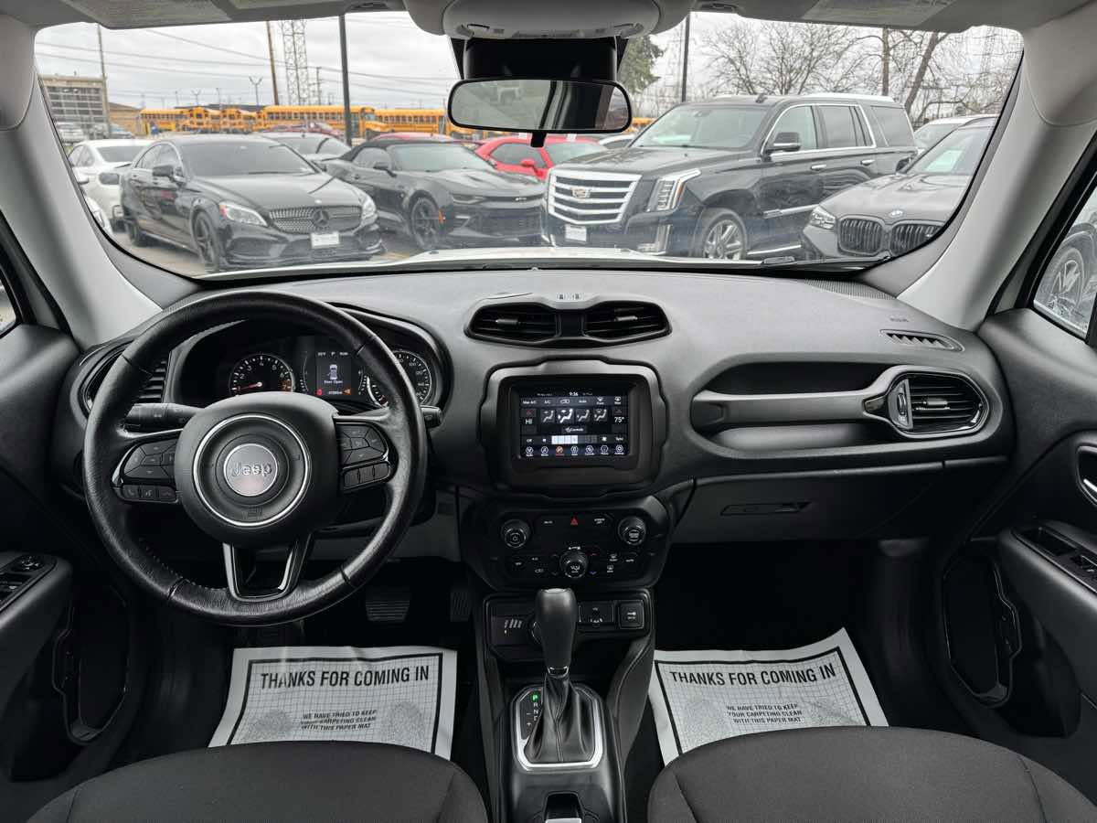 Used 2020 Jeep Renegade Altitude AWD/4WD image 21