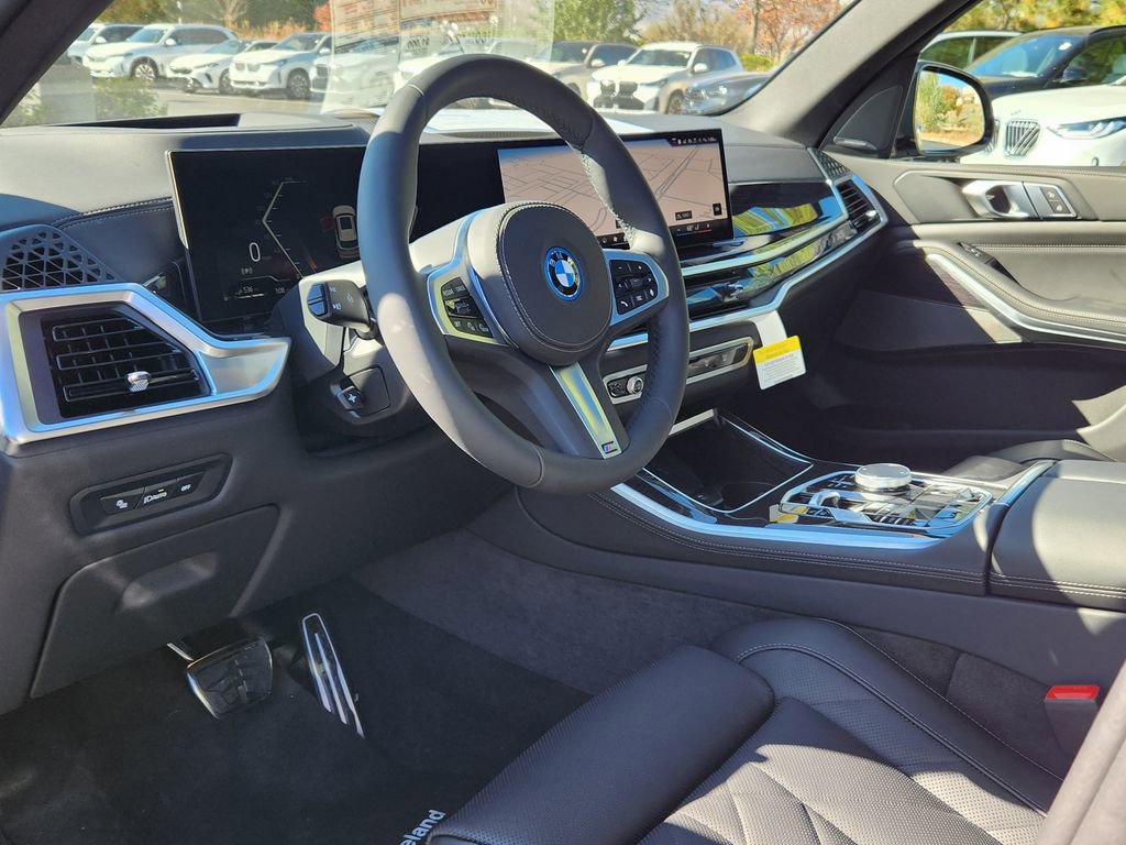 New 2026 BMW X5 xDrive50e image 10