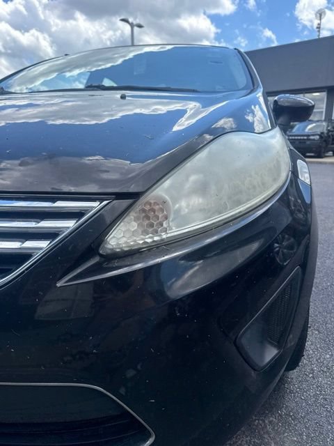 Used 2012 Ford Fiesta SE FWD image 11