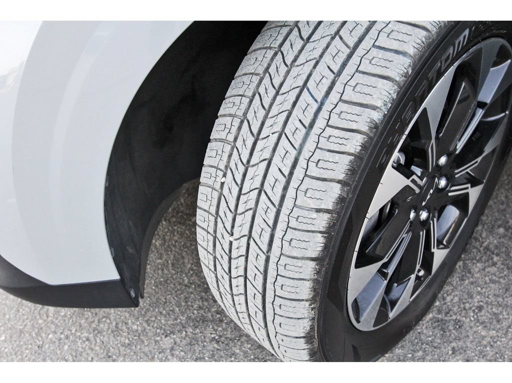 Used 2023 Kia Carnival EX FWD image 36