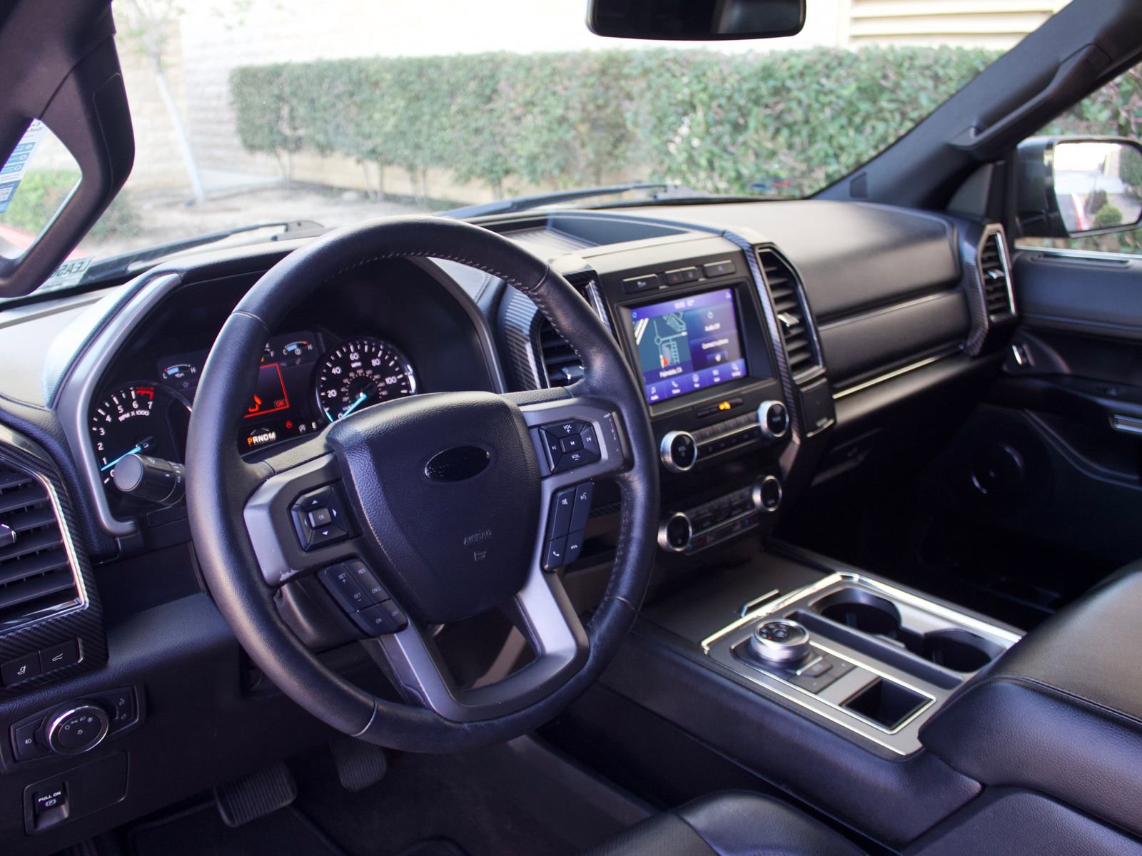 Used 2020 Ford Expedition XLT w/ Equipment Group 202A RWD image 9