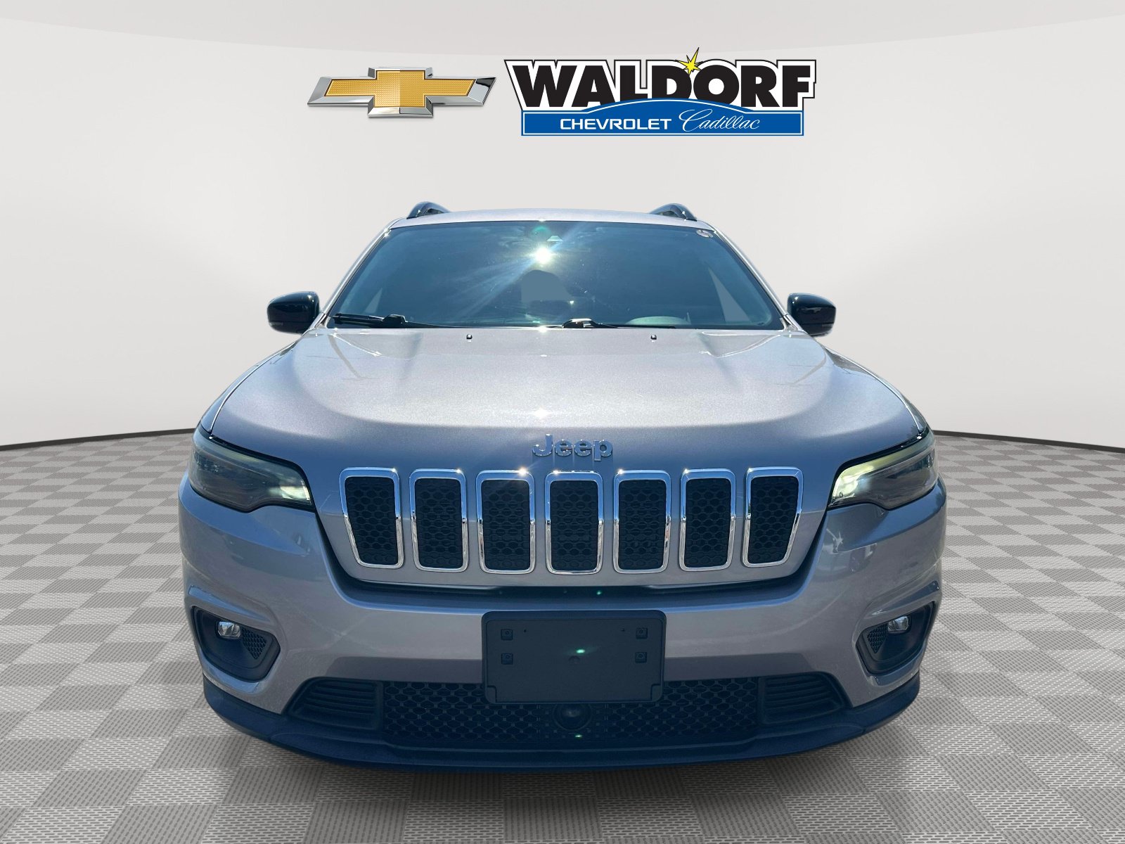 Used 2022 Jeep Cherokee Latitude Lux AWD/4WD image 2