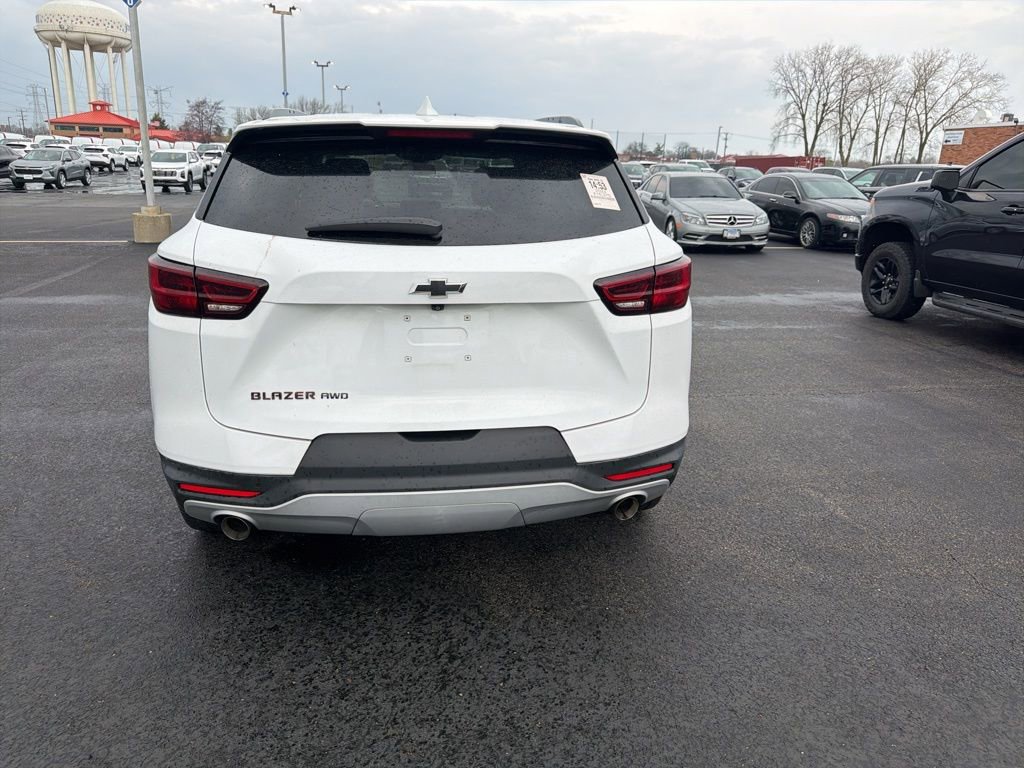 Used 2023 Chevrolet Blazer LT w/ Convenience Package image 3