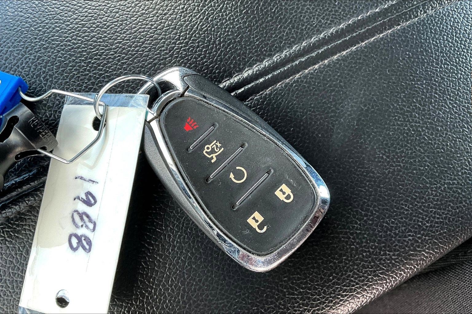 Used 2023 Chevrolet Malibu LT FWD image 31