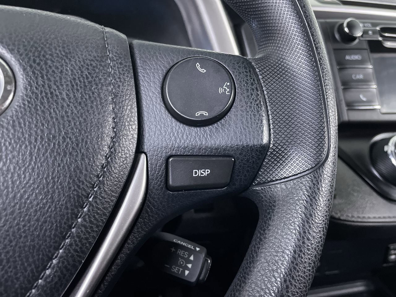 Used 2016 Toyota RAV4 LE AWD/4WD image 25