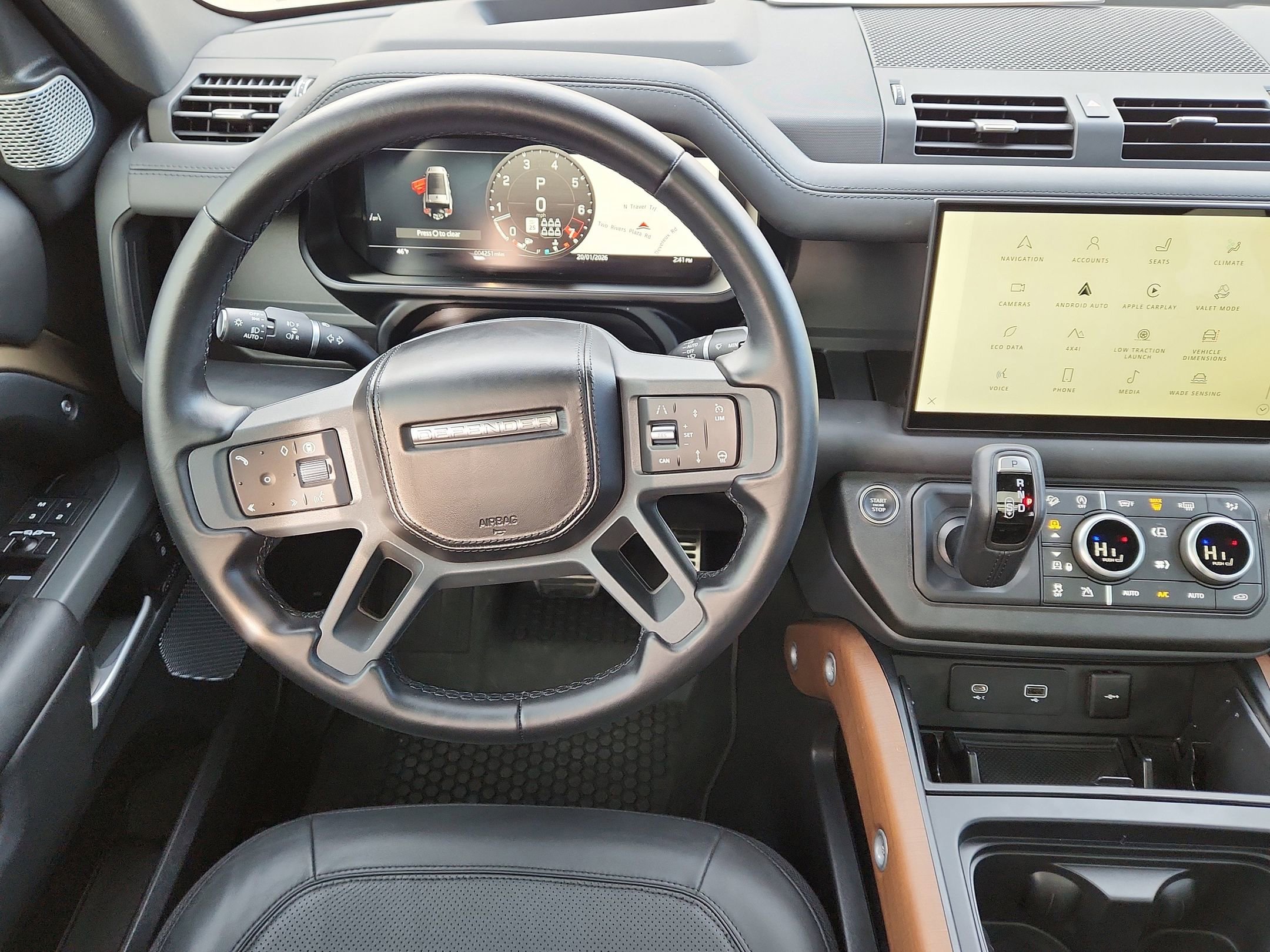 Used 2024 Land Rover Defender 130 X image 27