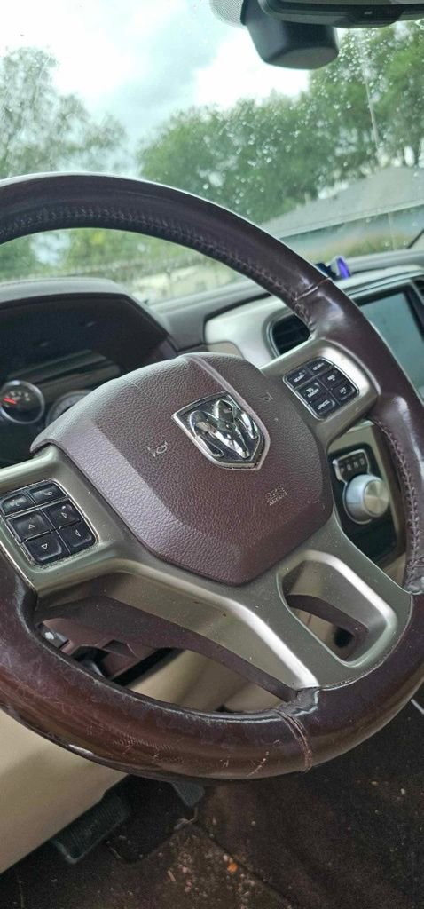 Used 2015 RAM 1500 Laramie RWD image 7