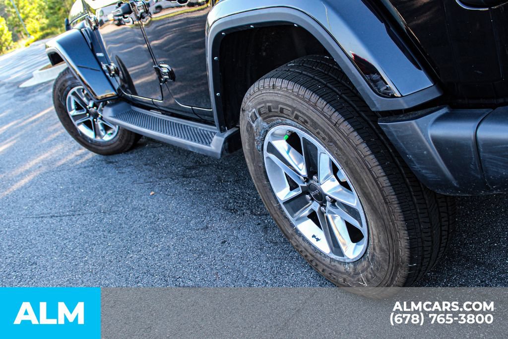 Used 2022 Jeep Wrangler Unlimited Sahara AWD/4WD image 14