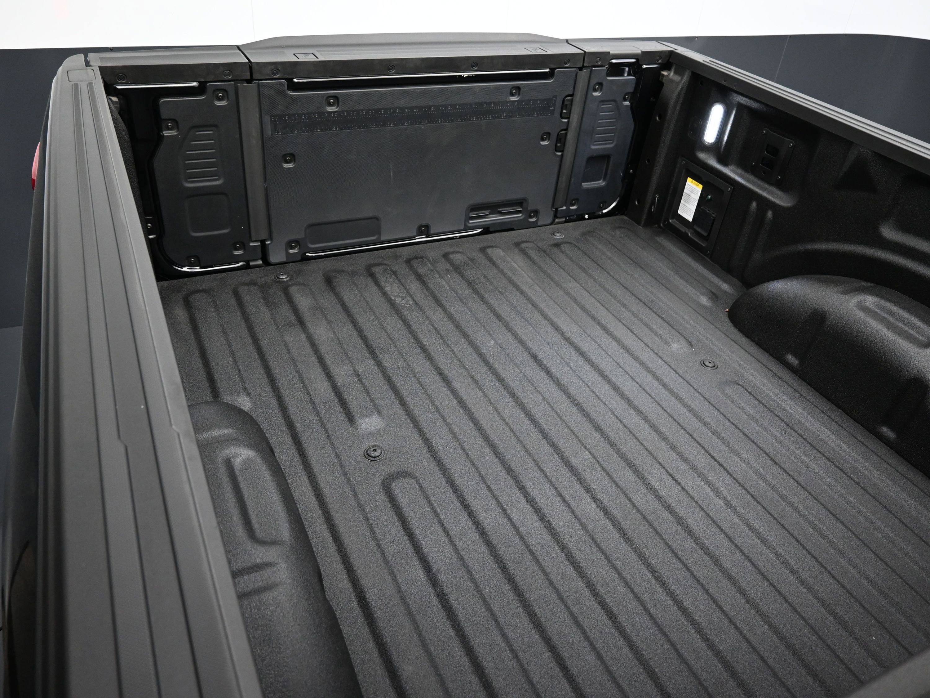 Used 2025 Ford F150 Platinum w/ Equipment Group 702A High image 50