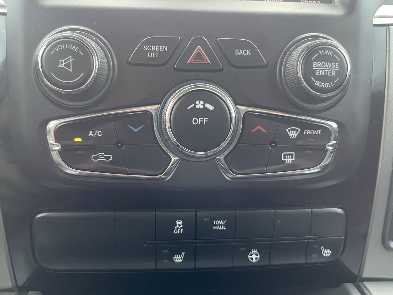 Used 2017 RAM 1500 Sport RWD image 36