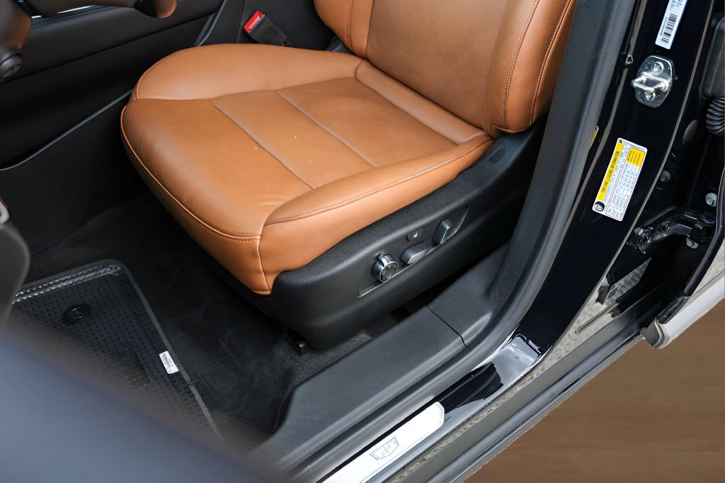 Used 2019 Cadillac XT4 Premium Luxury FWD image 8