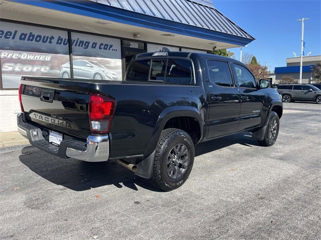 Used 2022 Toyota Tacoma SR5 w/ SR5 Appearance Package (SM) image 6