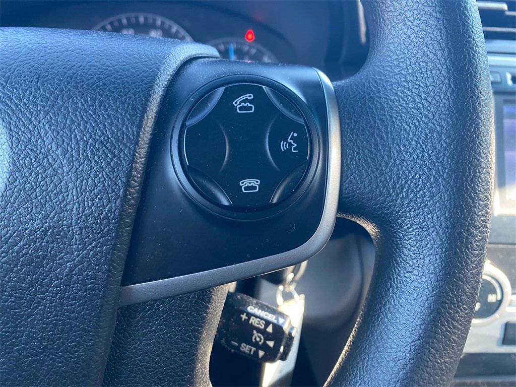 Used 2014 Toyota Camry LE image 13