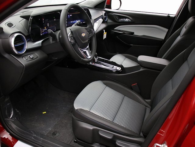 New 2026 Chevrolet Trax LT w/ Driver Confidence Package image 10