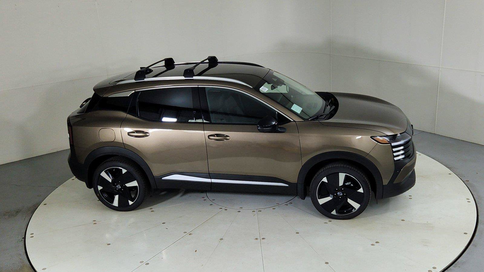 Used 2026 Nissan Kicks SR w/ Illumination Package AWD/4WD image 43