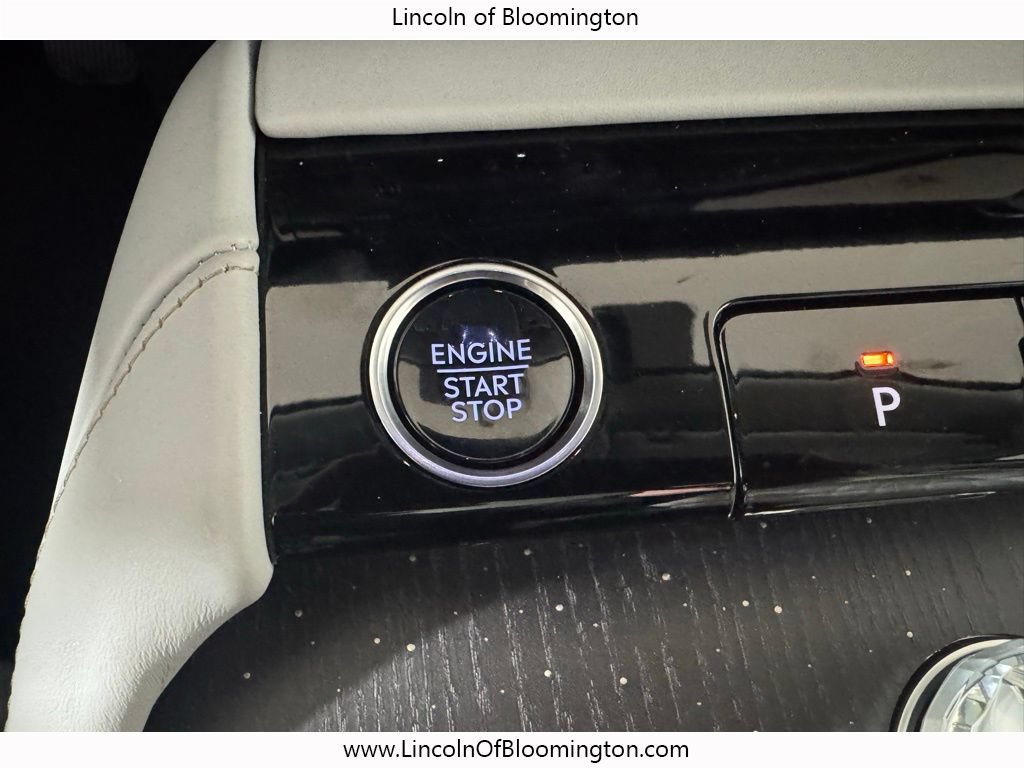Certified 2025 Lincoln Navigator L Black Label AWD/4WD image 62
