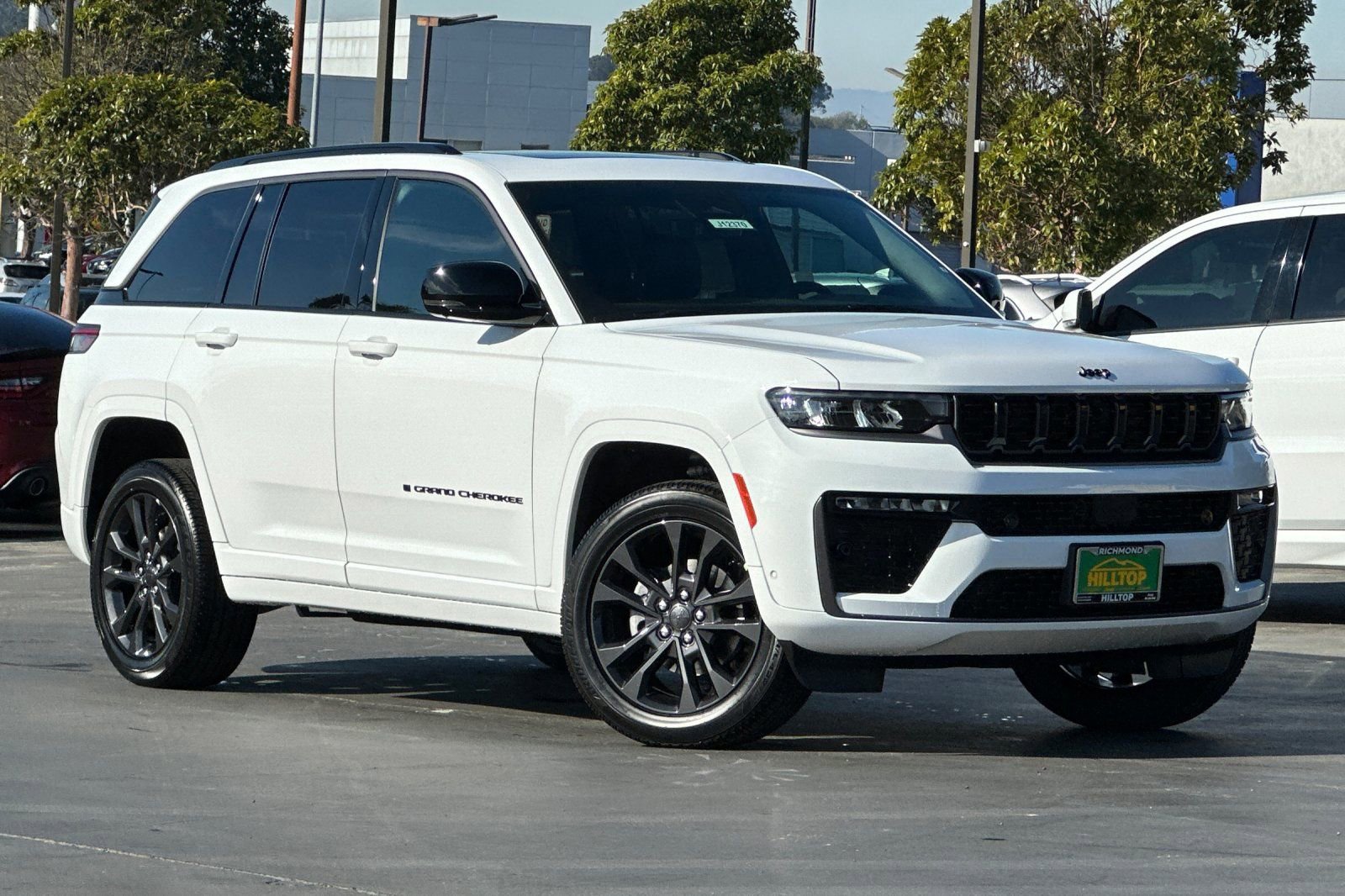 New 2026 Jeep Grand Cherokee Limited image 2