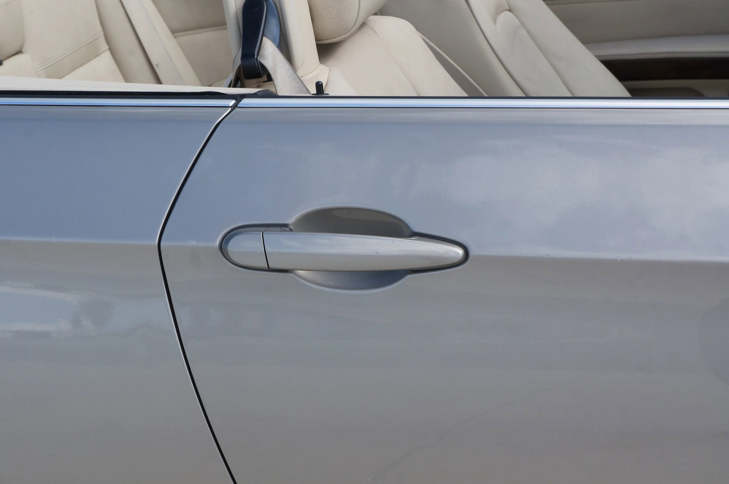 Used 2010 BMW 335i Convertible image 20