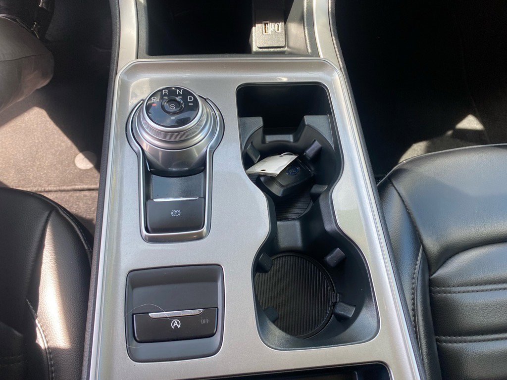 Used 2024 Ford Edge SEL image 23