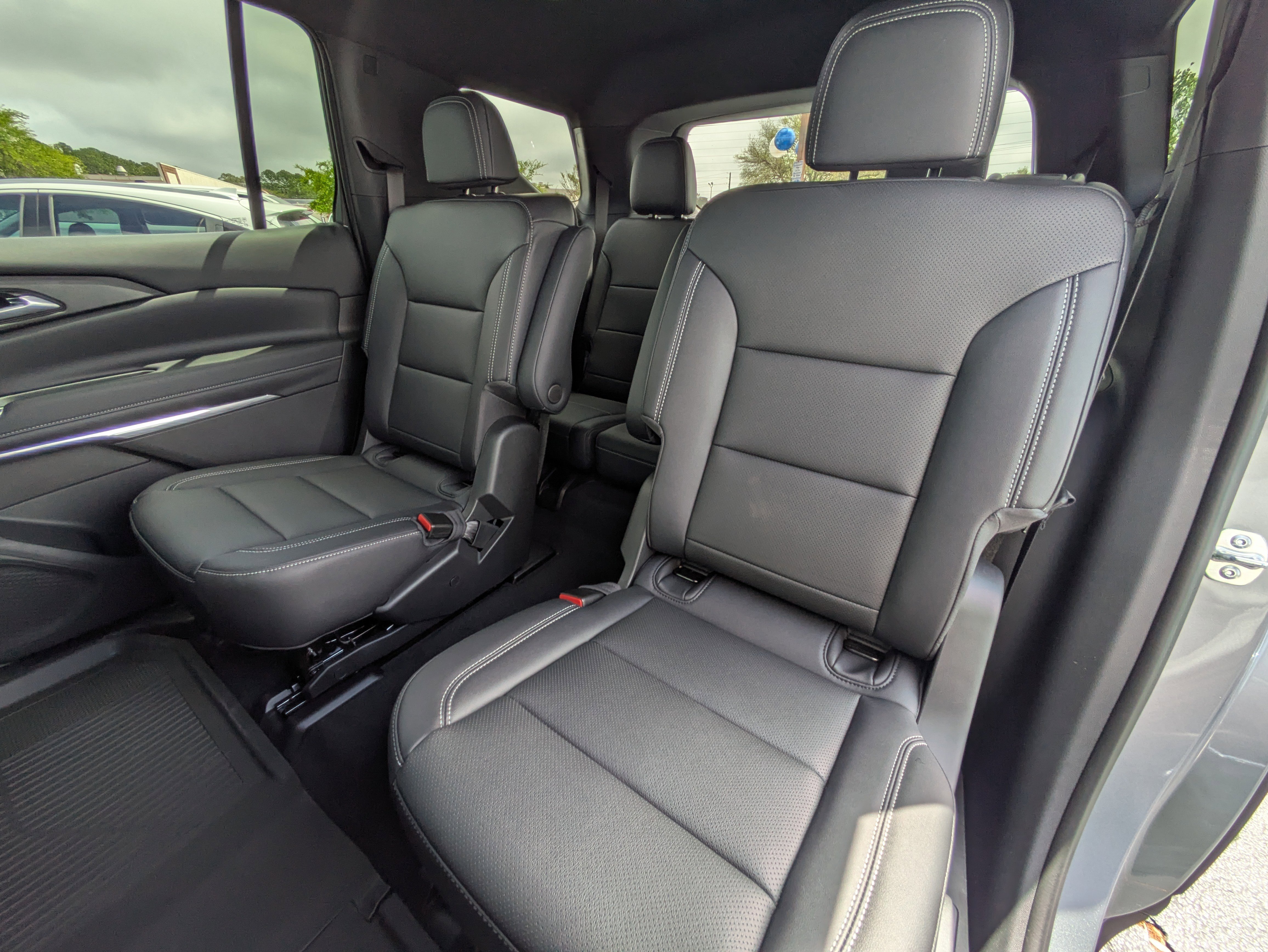 New 2026 Chevrolet Traverse LT w/ Driver Confidence Package image 10