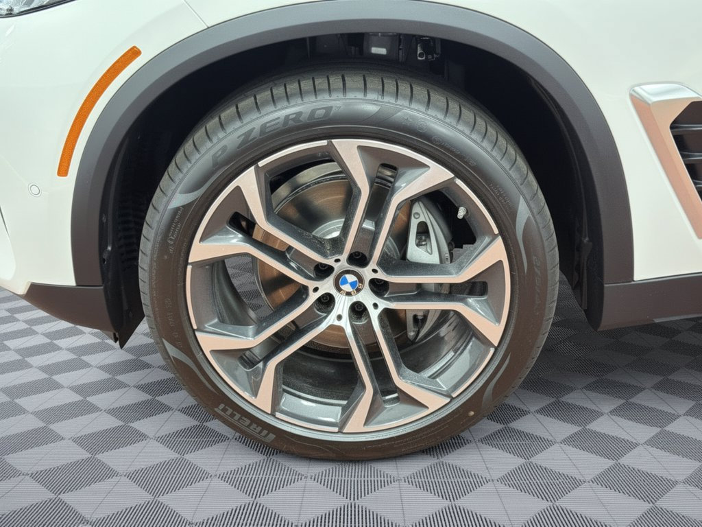 Used 2026 BMW X5 xDrive40i w/ Climate Comfort Package AWD/4WD image 14
