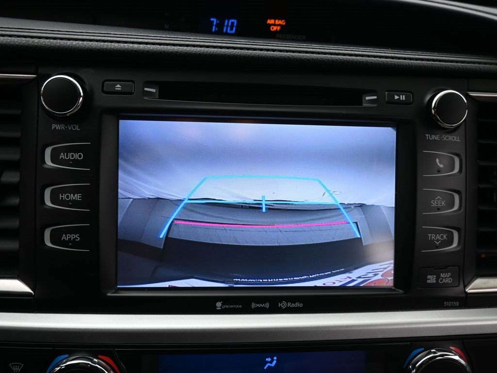 Used 2016 Toyota Highlander XLE image 24