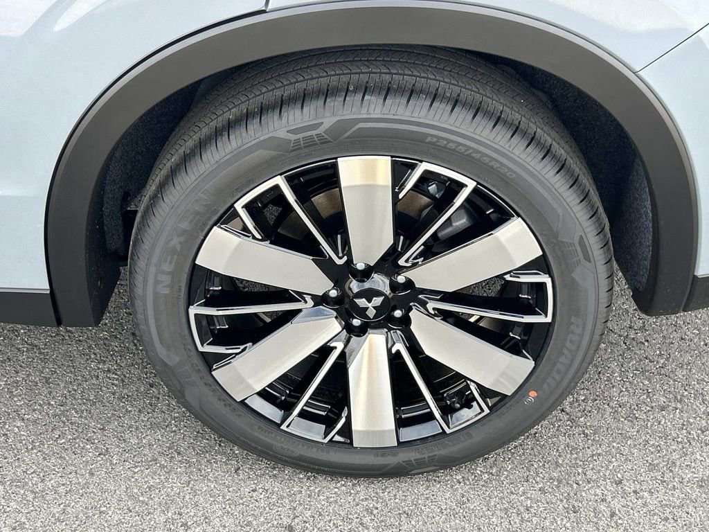 New 2026 Mitsubishi Outlander SE FWD image 13
