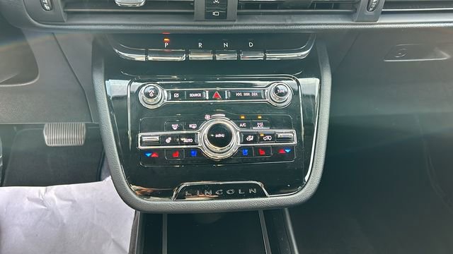 Used 2022 Lincoln Corsair Standard w/ Equipment Group 101A image 21