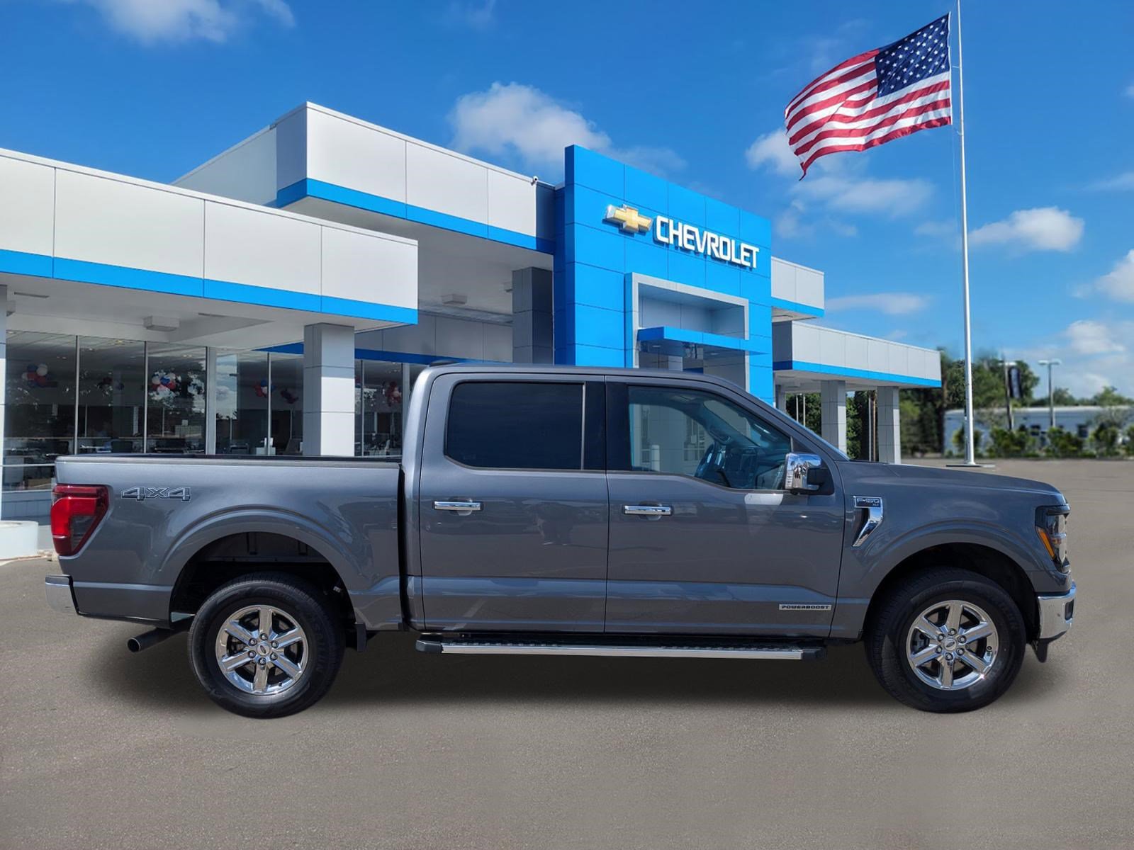 Used 2024 Ford F150 XLT w/ Equipment Group 302A MID image 3