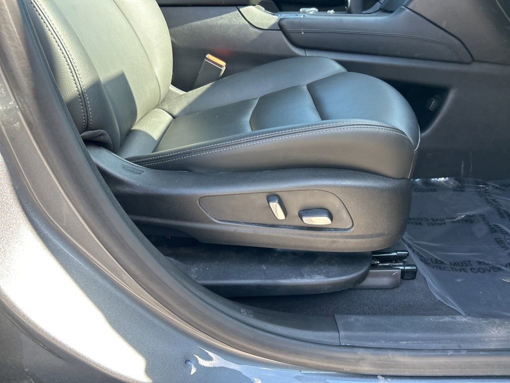 Used 2021 Cadillac XT6 Luxury FWD image 40