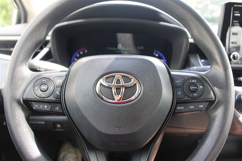 Used 2022 Toyota Corolla LE FWD image 11