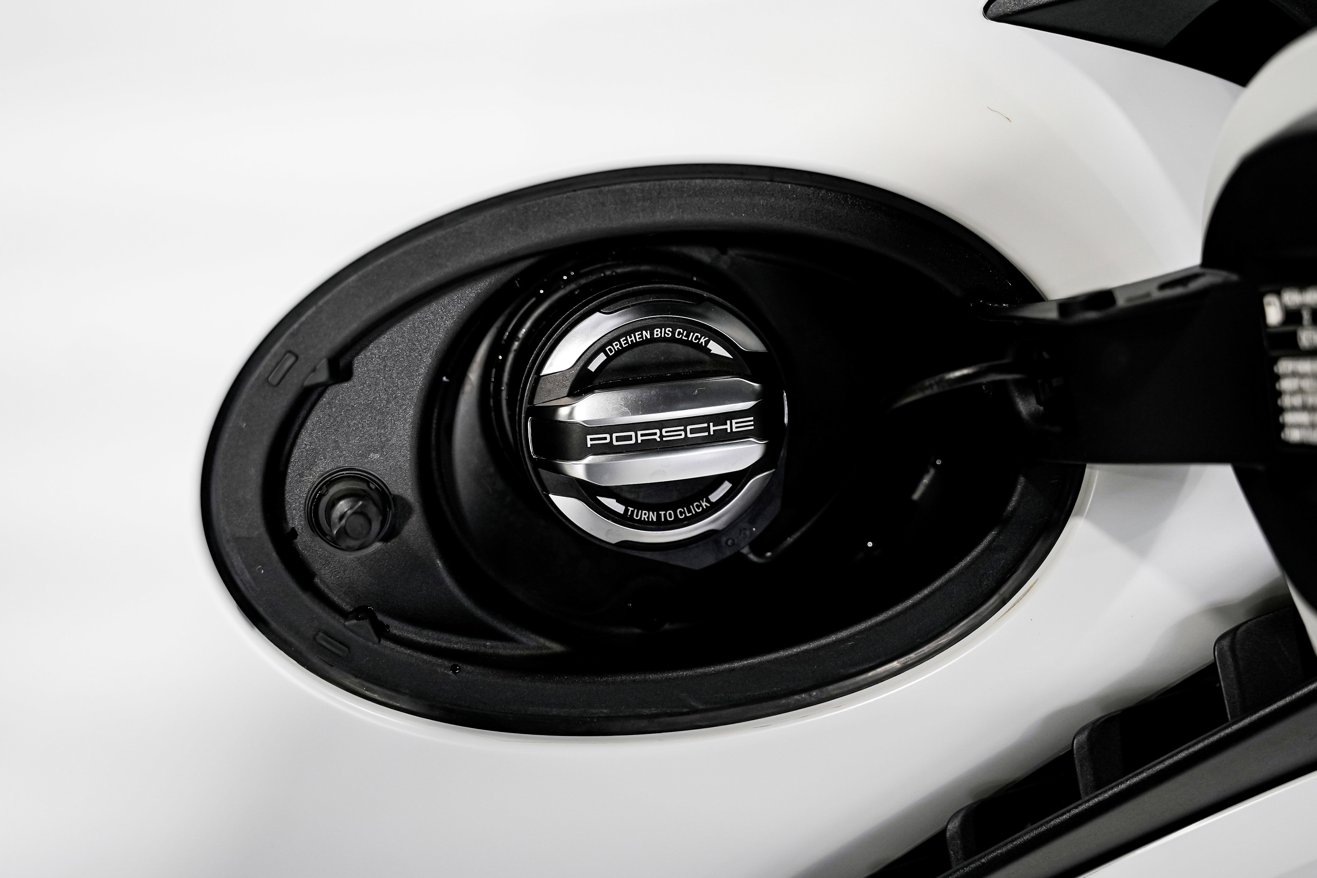 Used 2025 Porsche 911 GT3 RS image 49