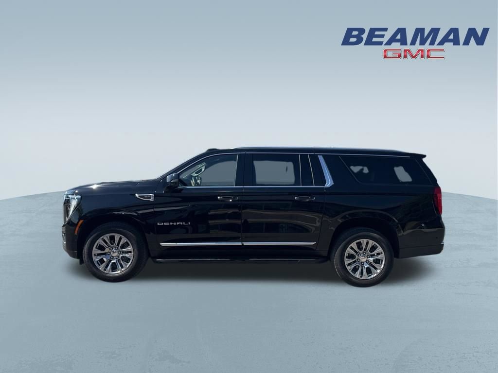 Used 2025 GMC Yukon XL Denali AWD/4WD image 4