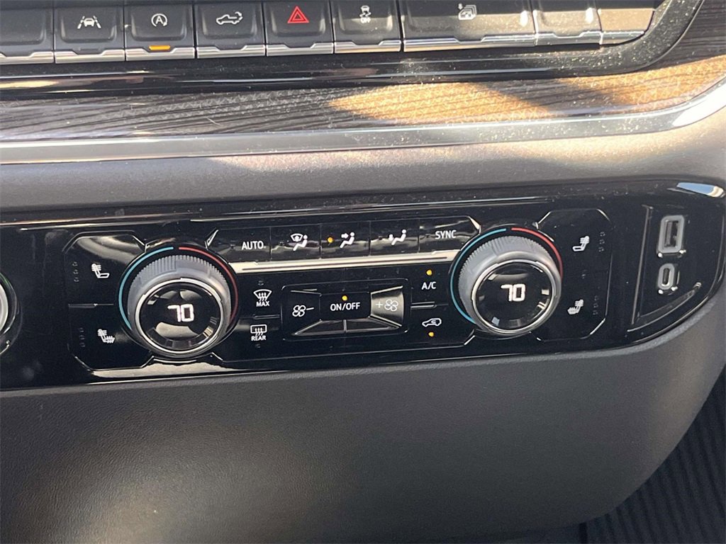 Used 2023 Chevrolet Silverado 1500 LT image 23