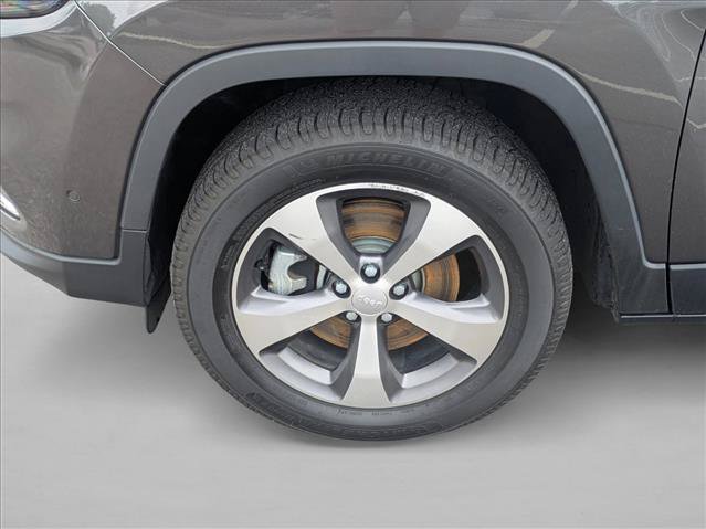 Used 2021 Jeep Cherokee Limited AWD/4WD image 21