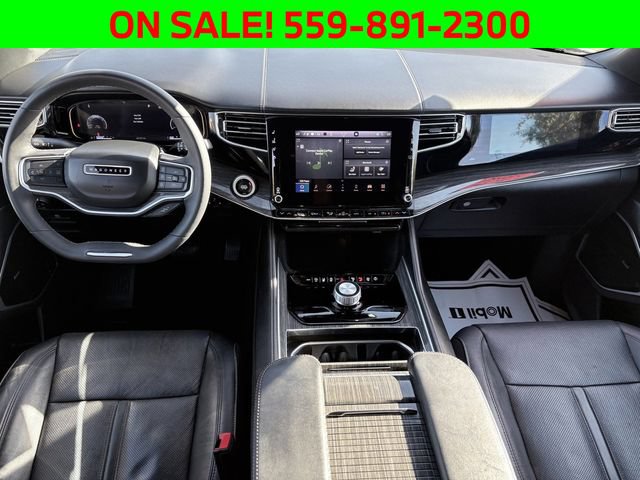 Used 2022 Jeep Wagoneer Series III w/ Premium Group I RWD image 9