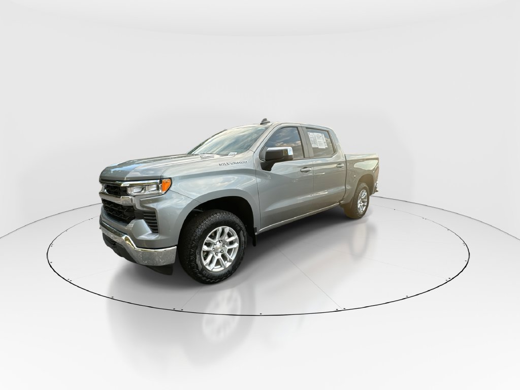 Used 2025 Chevrolet Silverado 1500 LT AWD/4WD image 4